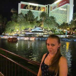 Meet your Posher, Lena